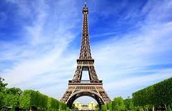 En çok turist çeken demir yığını Eiffel Kulesi