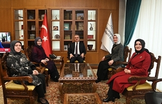 Başkan Güngör, KADEM Başkanı Gümrükçüoğlu’nu...